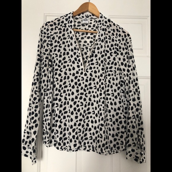 Classy and elegant - Picture 1 of 4